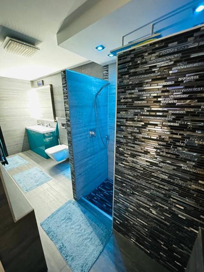 Skygarden - Luxury Penthouse With Private Jakuzzi Gym Sauna Apartment