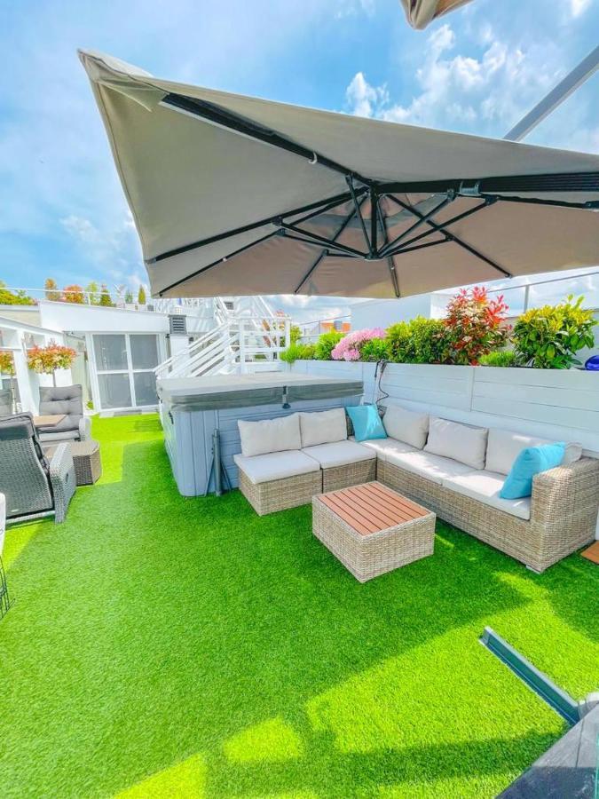 Skygarden - Luxury Penthouse With Private Jakuzzi Gym Sauna Apartment *